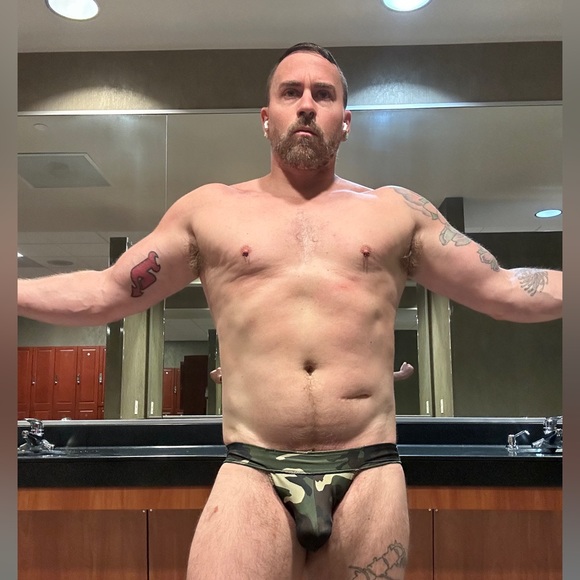 Meet your Posher, Cole - Picture 7 of 16